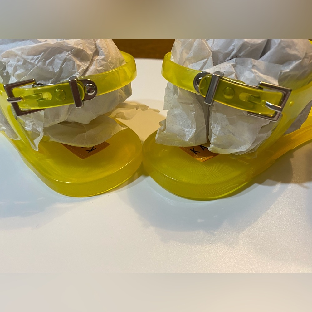 NEW Sz 6 Katy Perry Gelee Scented Lemon Sandal Clear Thong Jelly New In Box NIB - Picture 11 of 16